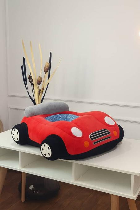 مقعد أطفال مريح على شكل سيارة فاخرة احمر