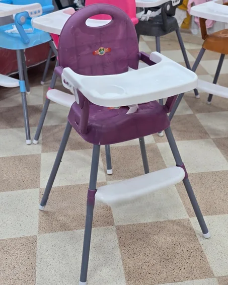 كرسي الاكل لون بنفسجي