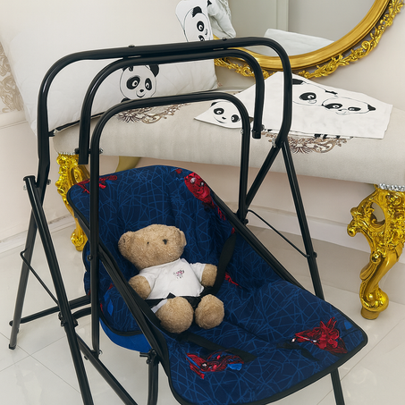 أرجوحة اطفال لون ازرق سبايدرمان (الحديداسود) s