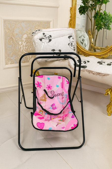 أرجوحة اطفال لون وردي هيلو كاتي (الحديد اسود)