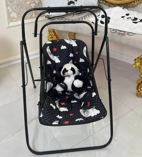 أرجوحة اطفال لون  اسود اشكال (الحديد اسود )n