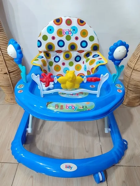 مشاية لون ازرق