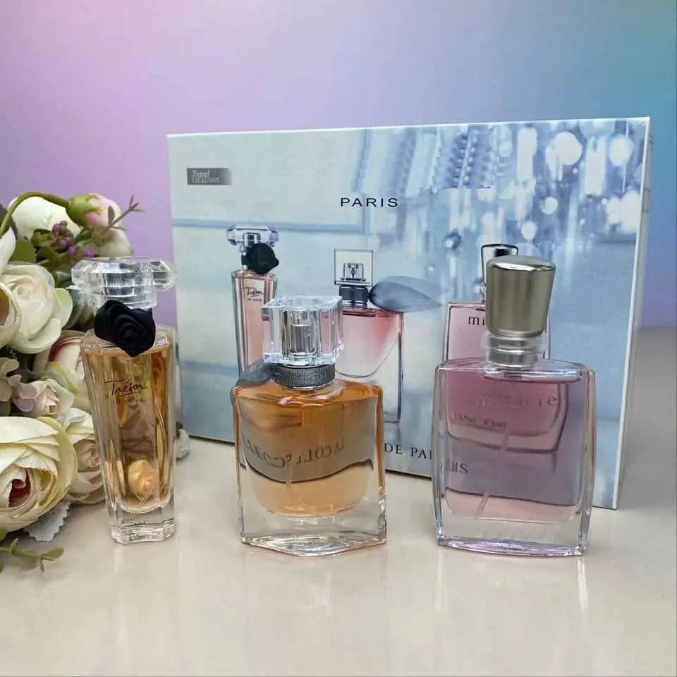 COFFRET LANCOME 3 IN 1 TESTEURS 30 ML  TRESOR + LA VIE EST BELLE + MIRACLE