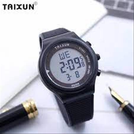 ساعة  الرياضية الأنيقة مقاومة للماء حتى عمق 30