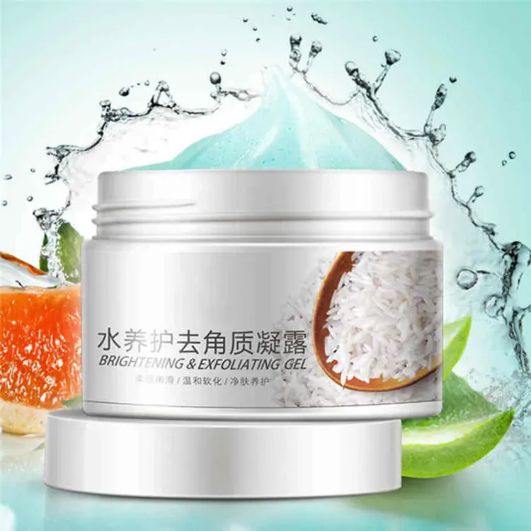 مقشر طبيعي للوجه