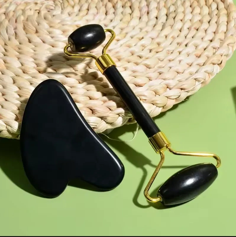 مدلك للوجه مصنوع من الكوارتز الوردي