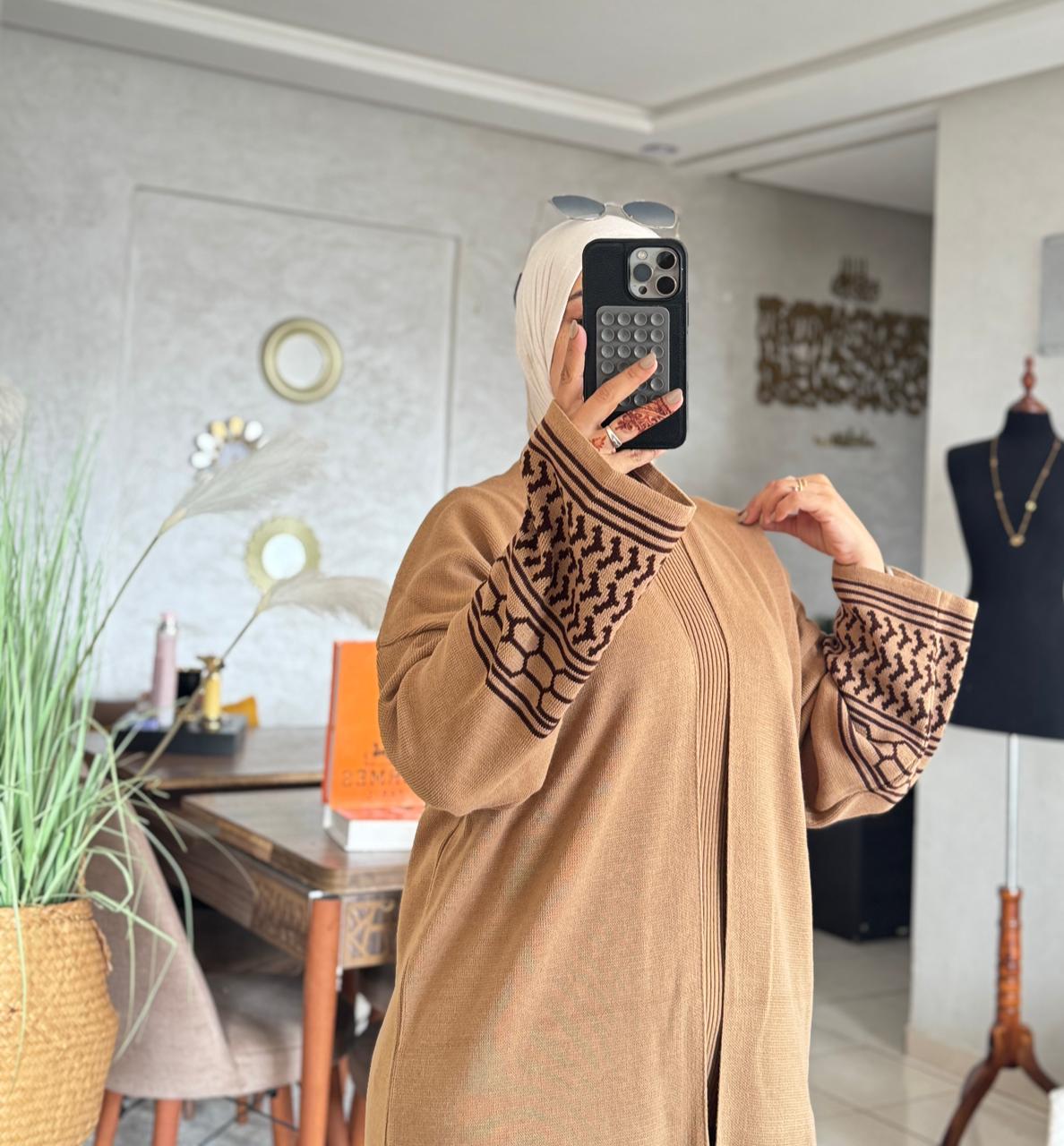 أنصومبل طقم 3 بياس بحلة جديدة مختلفة كاب طويل +سروال عريض ناعم+جيلي صوفي 🌸  تصميم تركي متميز جودة عالية مضمونة