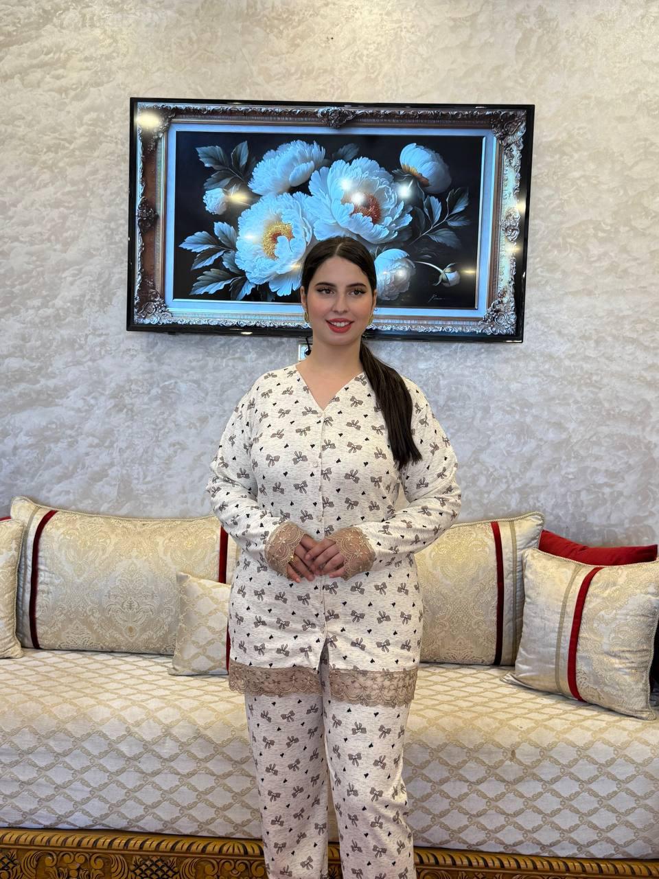 بيجامة رائعة😍 توب صوفة يناسب جميع فصل الخريف وشتاء توب عالي الجودة 🤗👌🏻