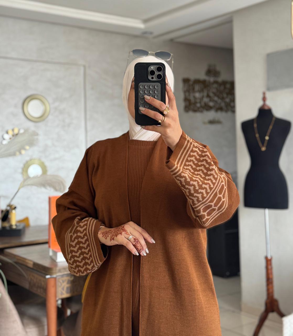 أنصومبل طقم 3 بياس بحلة جديدة مختلفة كاب طويل +سروال عريض ناعم+جيلي صوفي 🌸  تصميم تركي متميز جودة عالية مضمونة