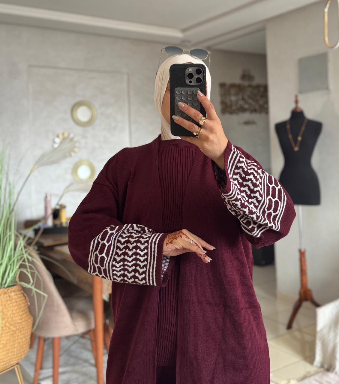 أنصومبل طقم 3 بياس بحلة جديدة مختلفة كاب طويل +سروال عريض ناعم+جيلي صوفي 🌸  تصميم تركي متميز جودة عالية مضمونة