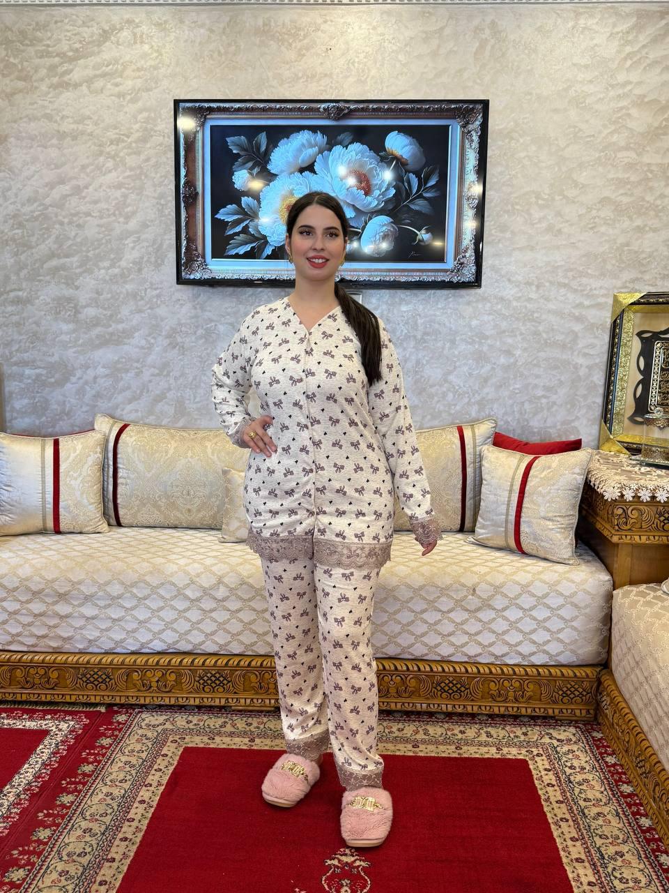 بيجامة رائعة😍 توب صوفة يناسب جميع فصل الخريف وشتاء توب عالي الجودة 🤗👌🏻