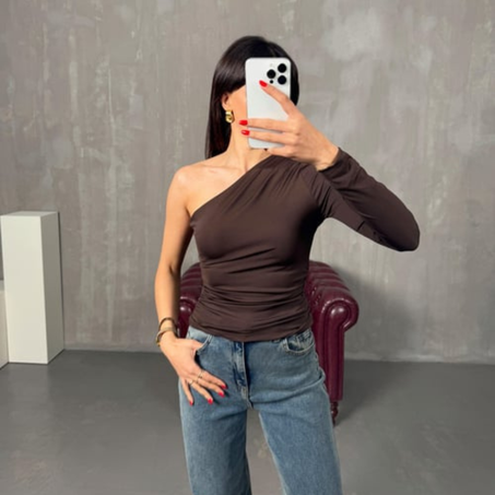 T-shirt À Manches Longues Asymétrique marron.