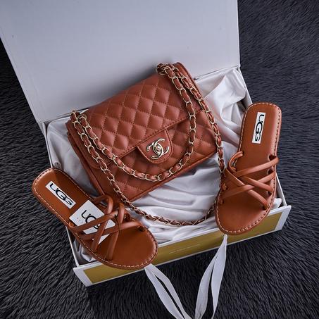 جديد الصيف: 👜 صاك شانيل + صندالة ugg 👡