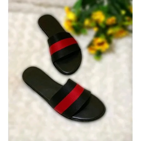 Exquisite Cover Slide Slippers- Black