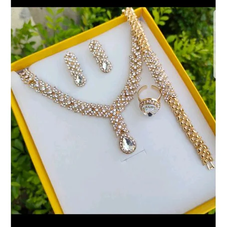Premium Collection Ladies Super Bling Iced Out Complete Arabian Gold 4 In 1 Jewelry Set