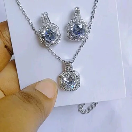 Jewelry Set- Silver (Necklace & Earrings)