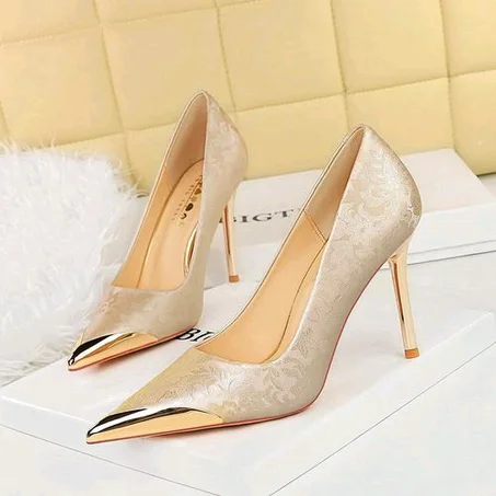 Big Tree BIGTREE Elegant Pointed-Toe Heels for Women – Cream Satin Stiletto Shoes with Gold Tip