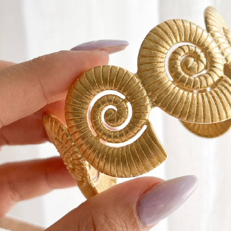 Gold Seashell Cuff Bracelet — Stainless Steel