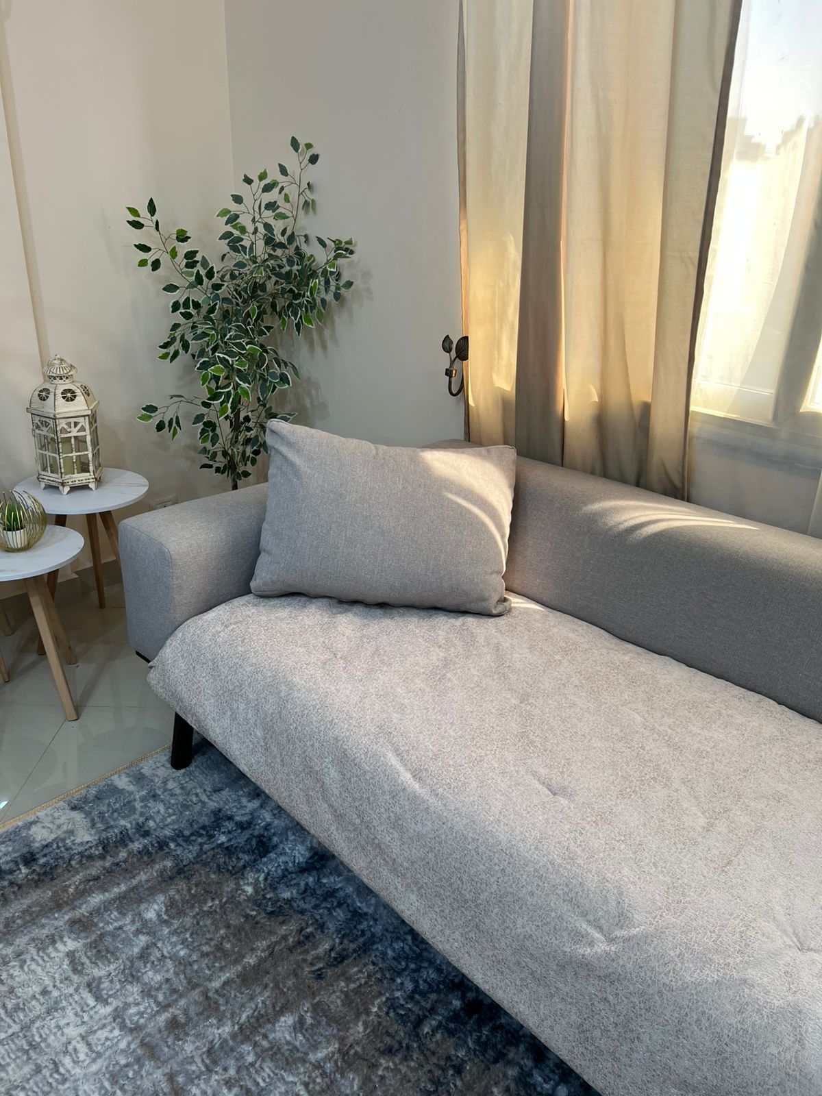 مرتبة تطرية للكنبة والانتريه (لون بيج) - شلتة فايبر مريحة لتجديد الأثاث