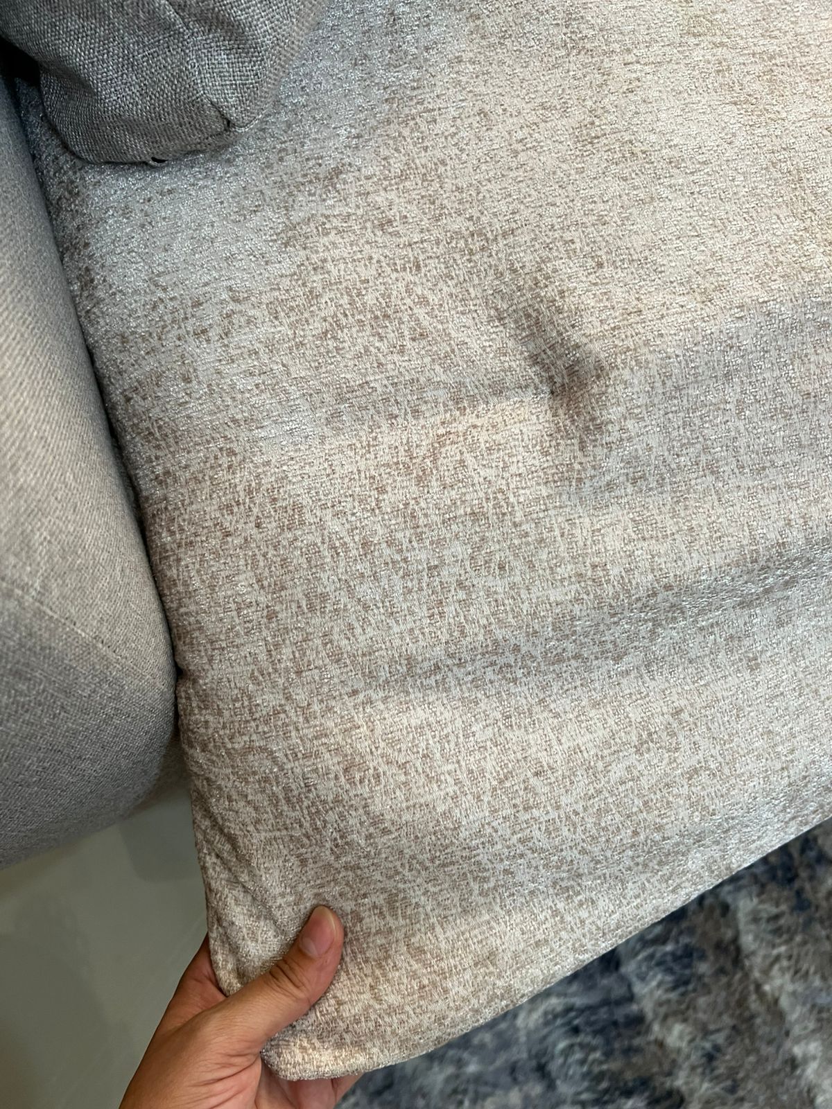 مرتبة تطرية للكنبة والانتريه (لون بيج) - شلتة فايبر مريحة لتجديد الأثاث