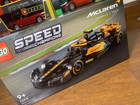 LEGO - 1/25 - McLAREN - LEGO SPEED CHAMPION - F1 MCL60 TEAM McLAREN SEASON 2023 LANDO NORRIS - OSCAR PIASTRI - 245 PIECES - ORANGE BLACK