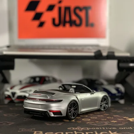 MINICHAMPS - 1/18 - PORSCHE - 911 992 TURBO S CABRIOLET OPEN 2020 - SILVER