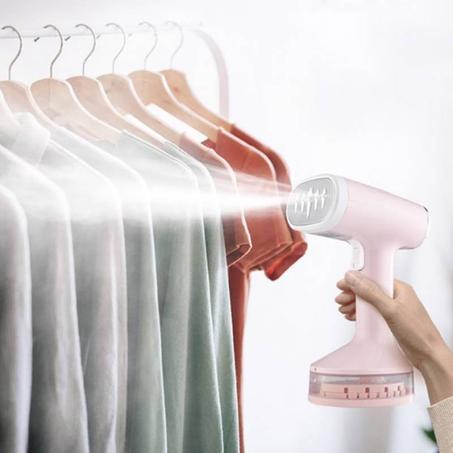 مكواة الملابس البخارية