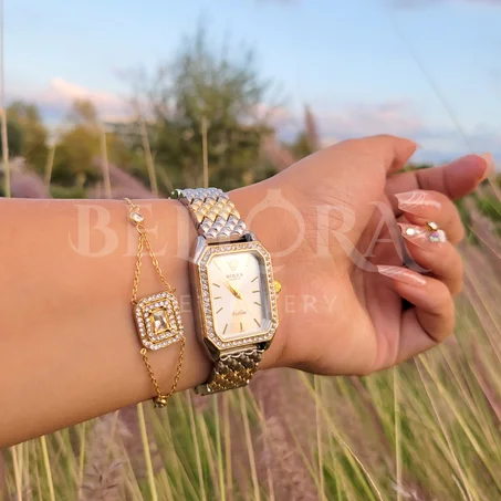 ⚡Montre à Rolex Pour Femmes À La Mode À Cadran Carré ornée de strass et un bracelet inoxydable 🔹élégant et 🔹tendance ⚡ساعة رولكس نسائية عصرية مزينة بأحجار الراين ستيل أنيق وعصري