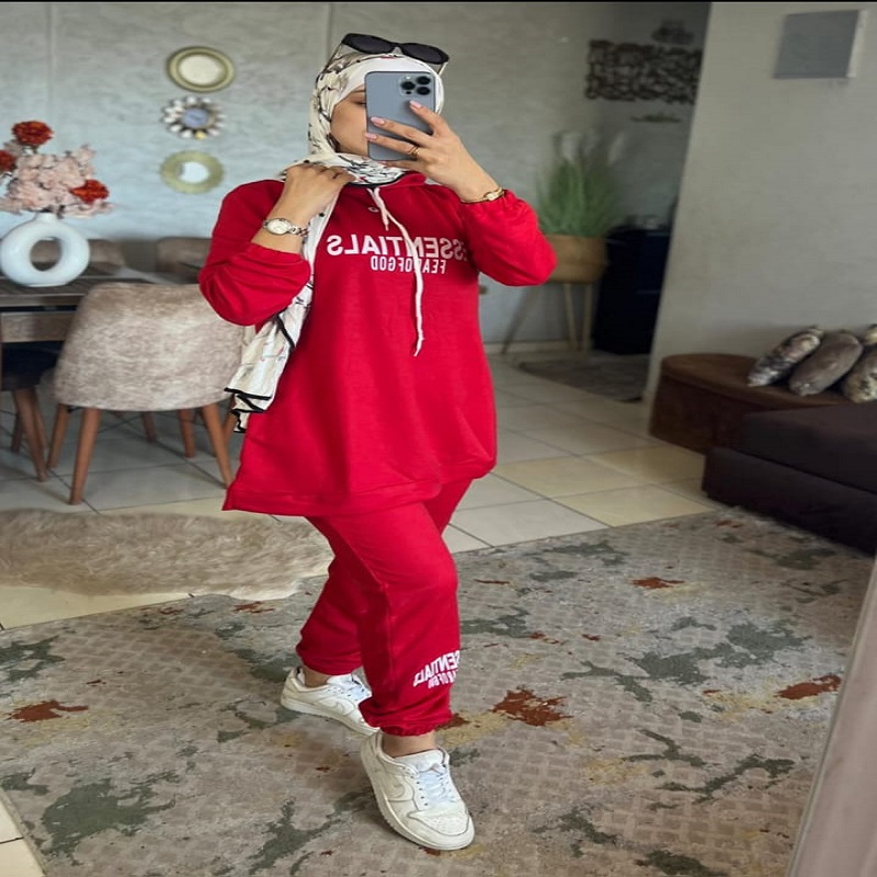 طقم بدلة رياضية