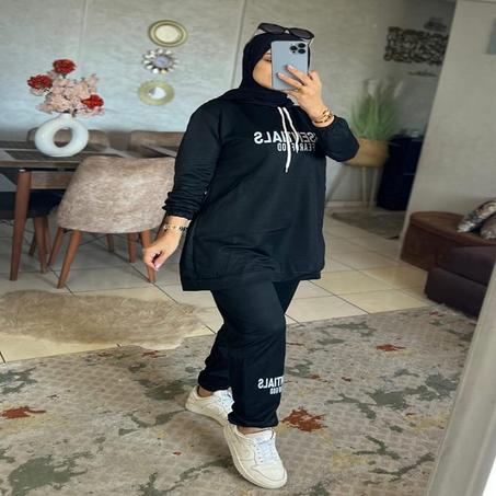 طقم بدلة رياضية