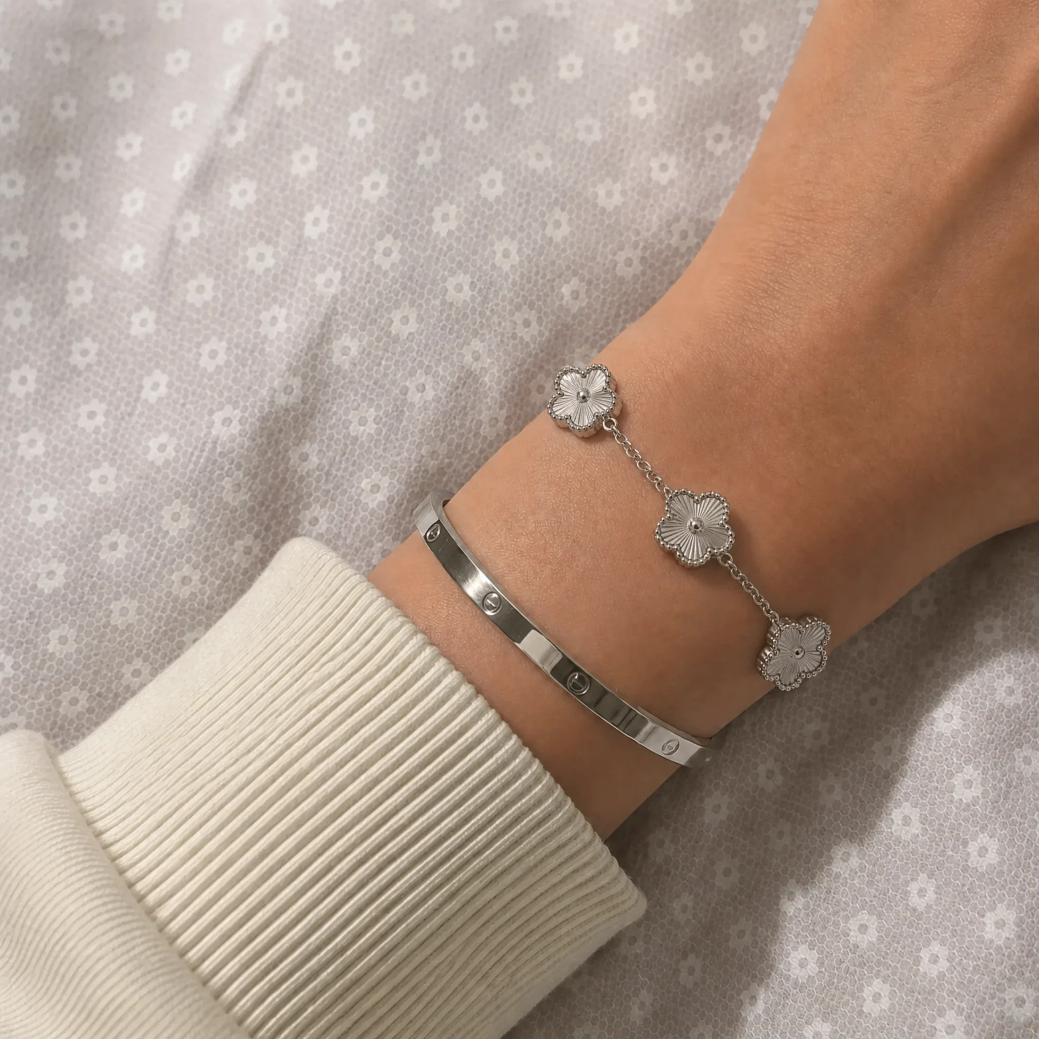 Lucky Grass Five Leaf Flower Bracelet