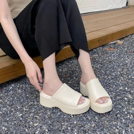 LONDON REBEL SANDAL