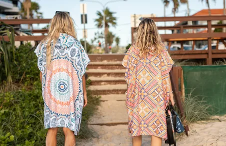 منشفة بغطئ رأس