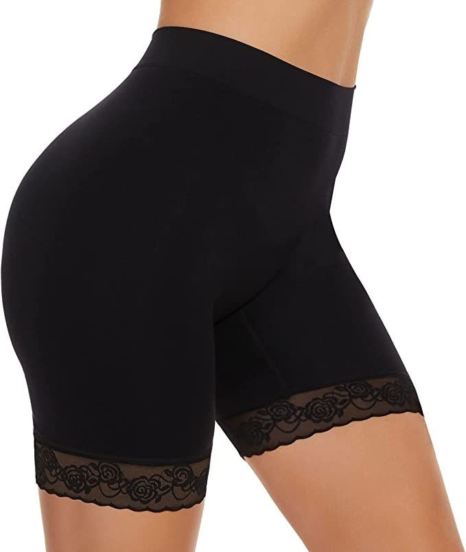 Slip short invisible avec dentelle