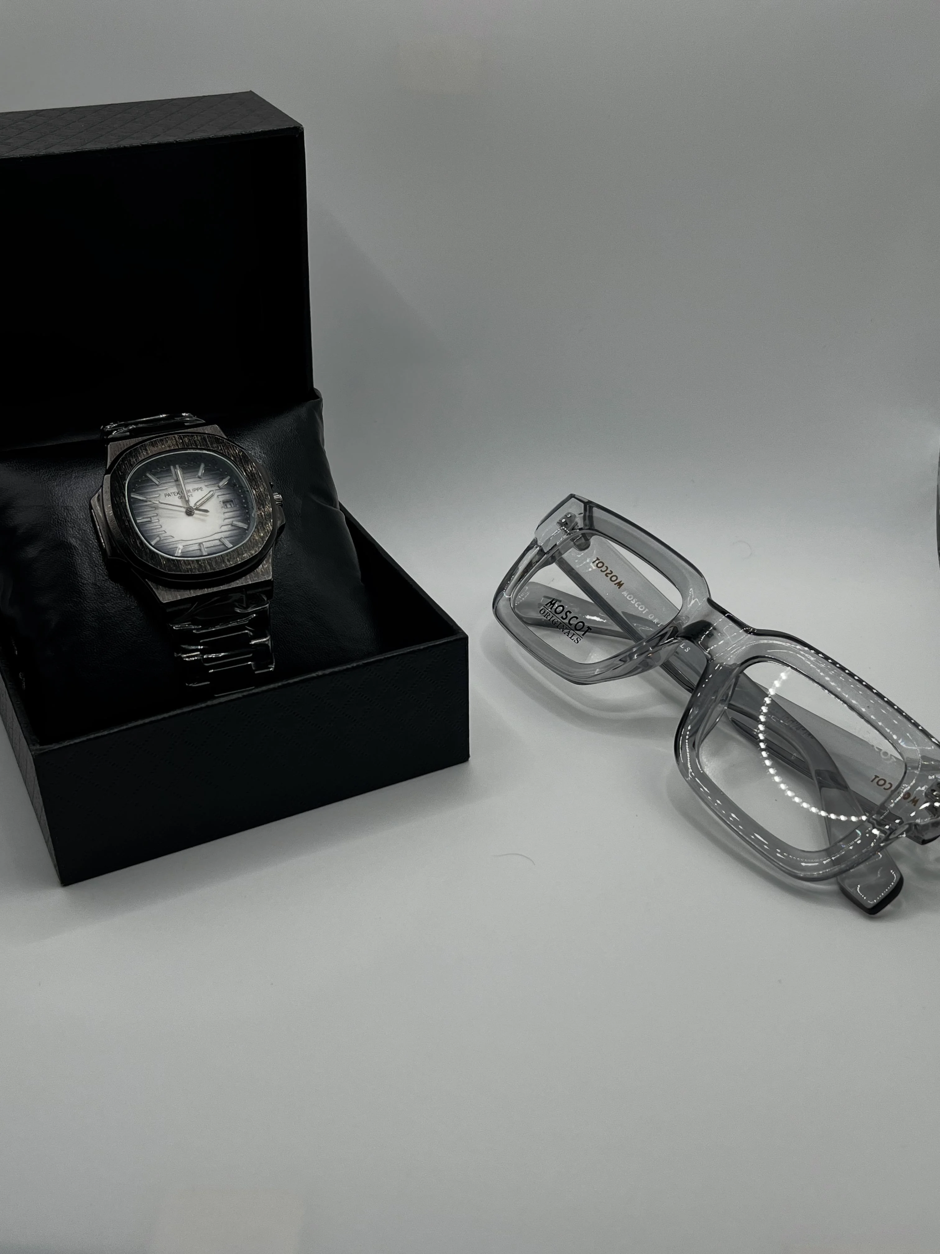 BLACK PATEK PHILLIPE & MOSCOT