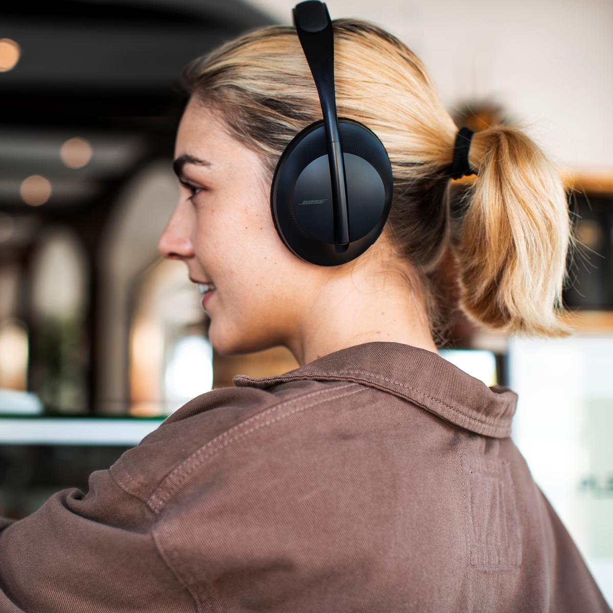 Bose 700