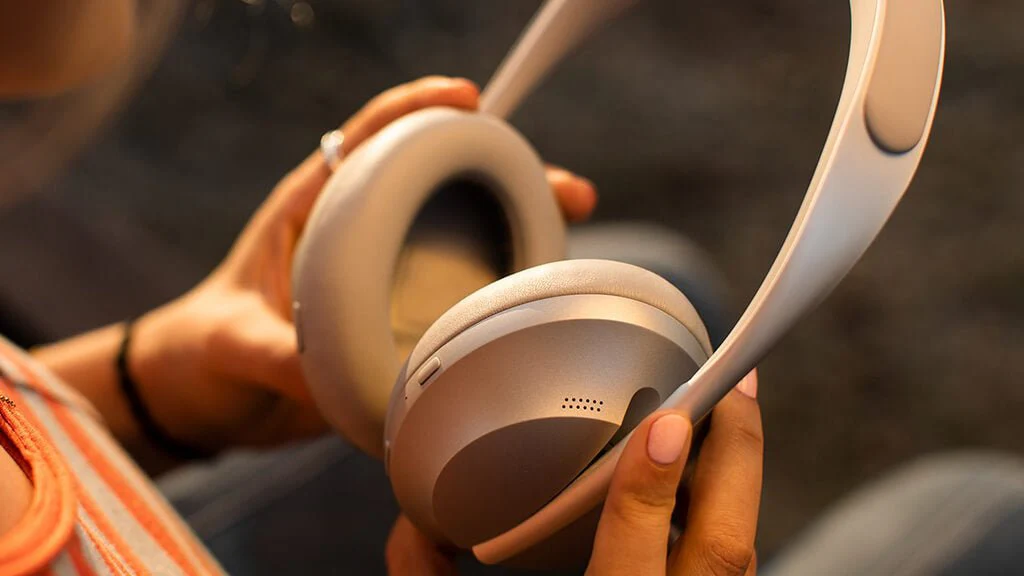 Bose 700