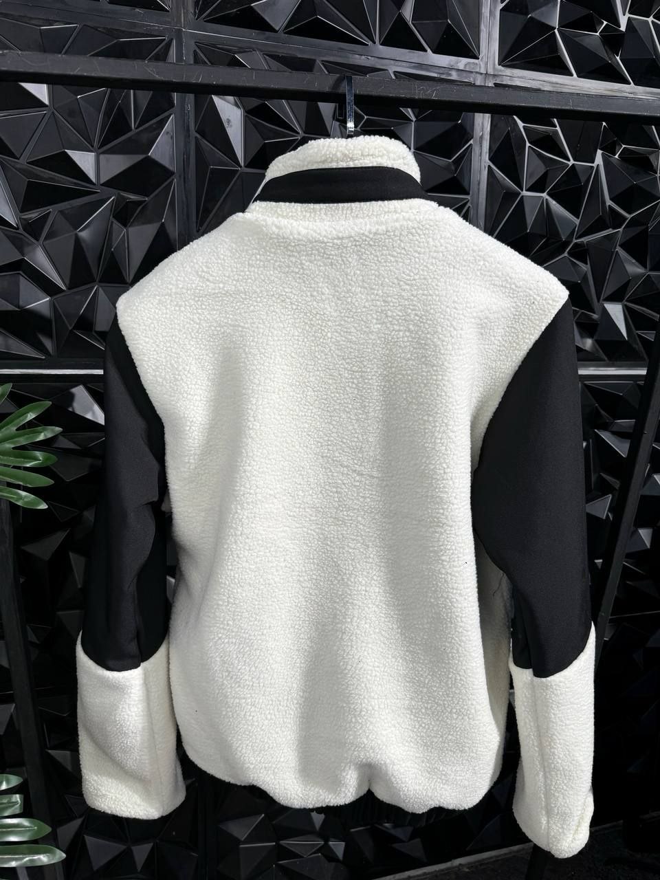 كاشميرة نايكي CASHMERE NIKE