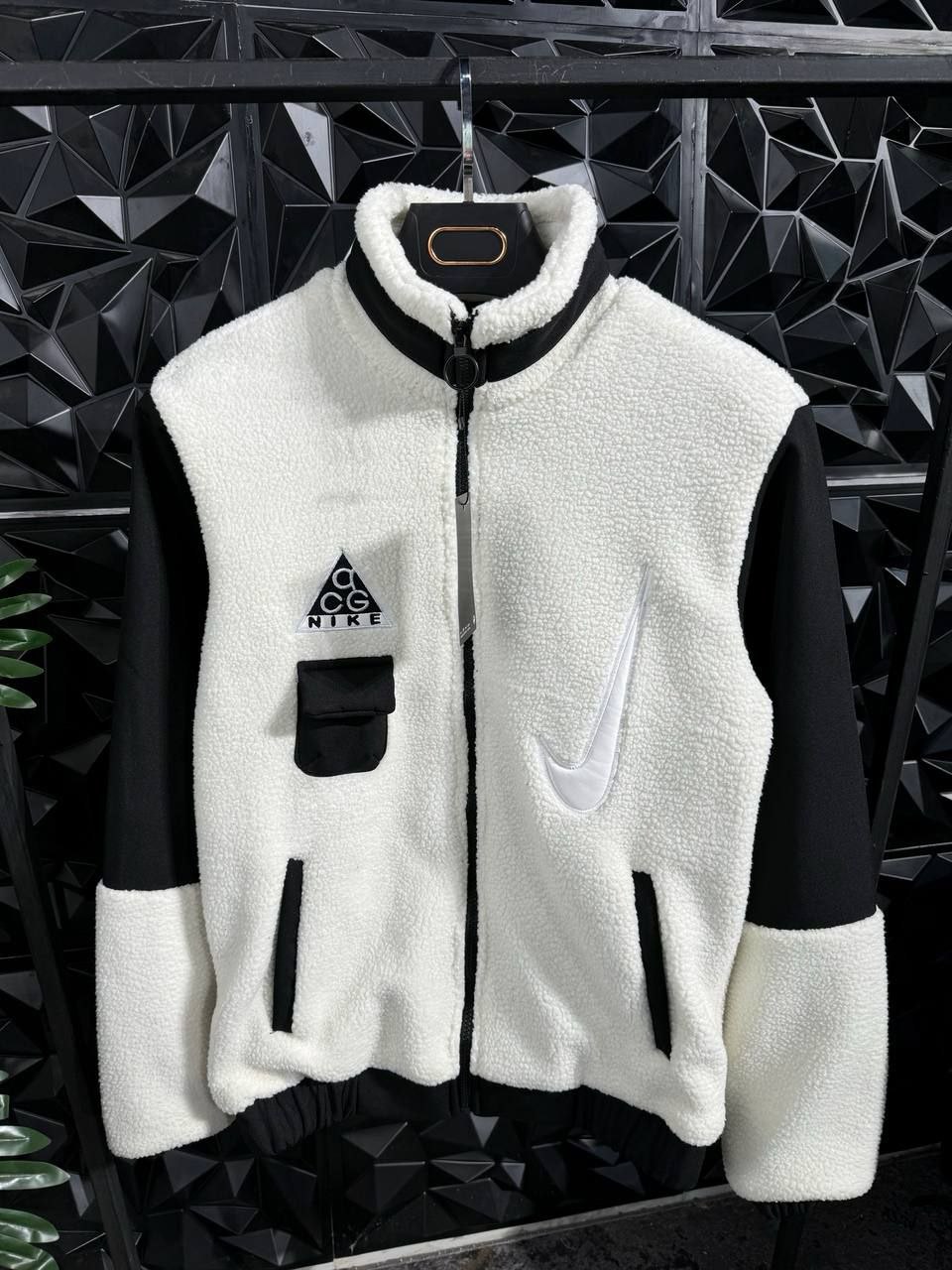 كاشميرة نايكي CASHMERE NIKE