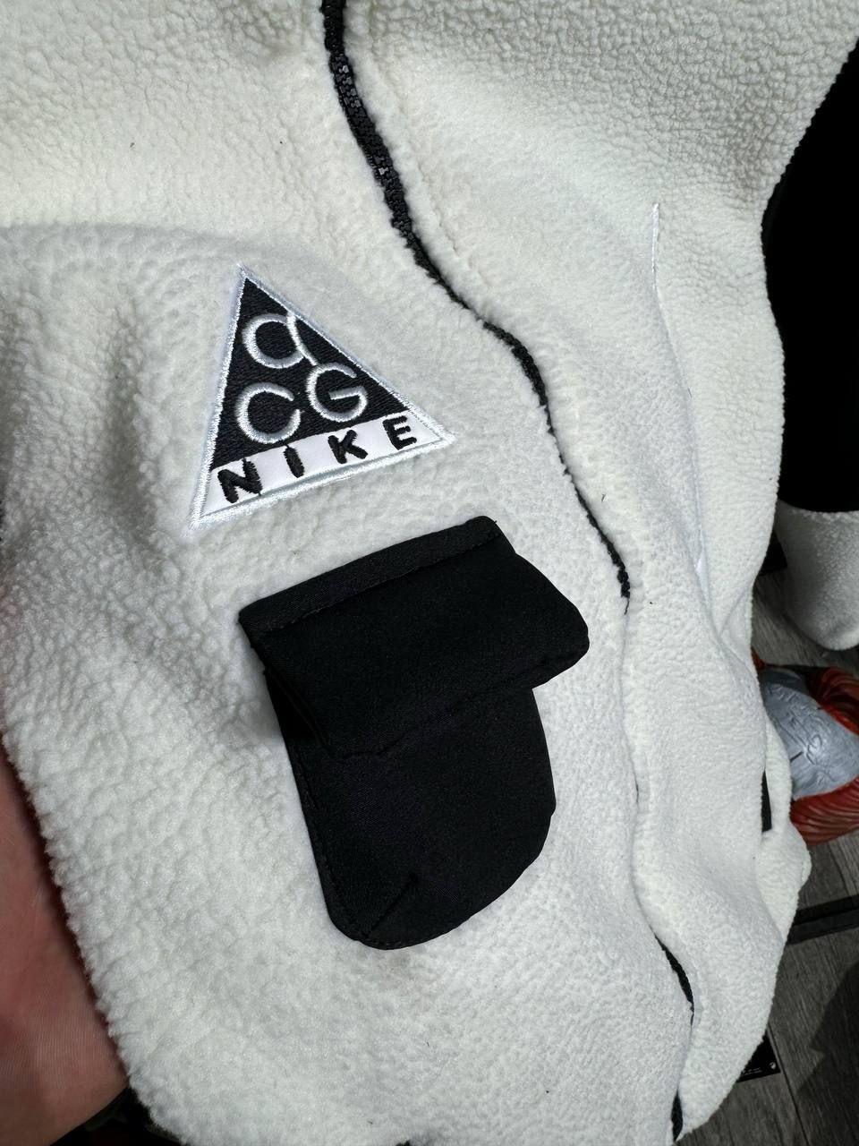 كاشميرة نايكي CASHMERE NIKE