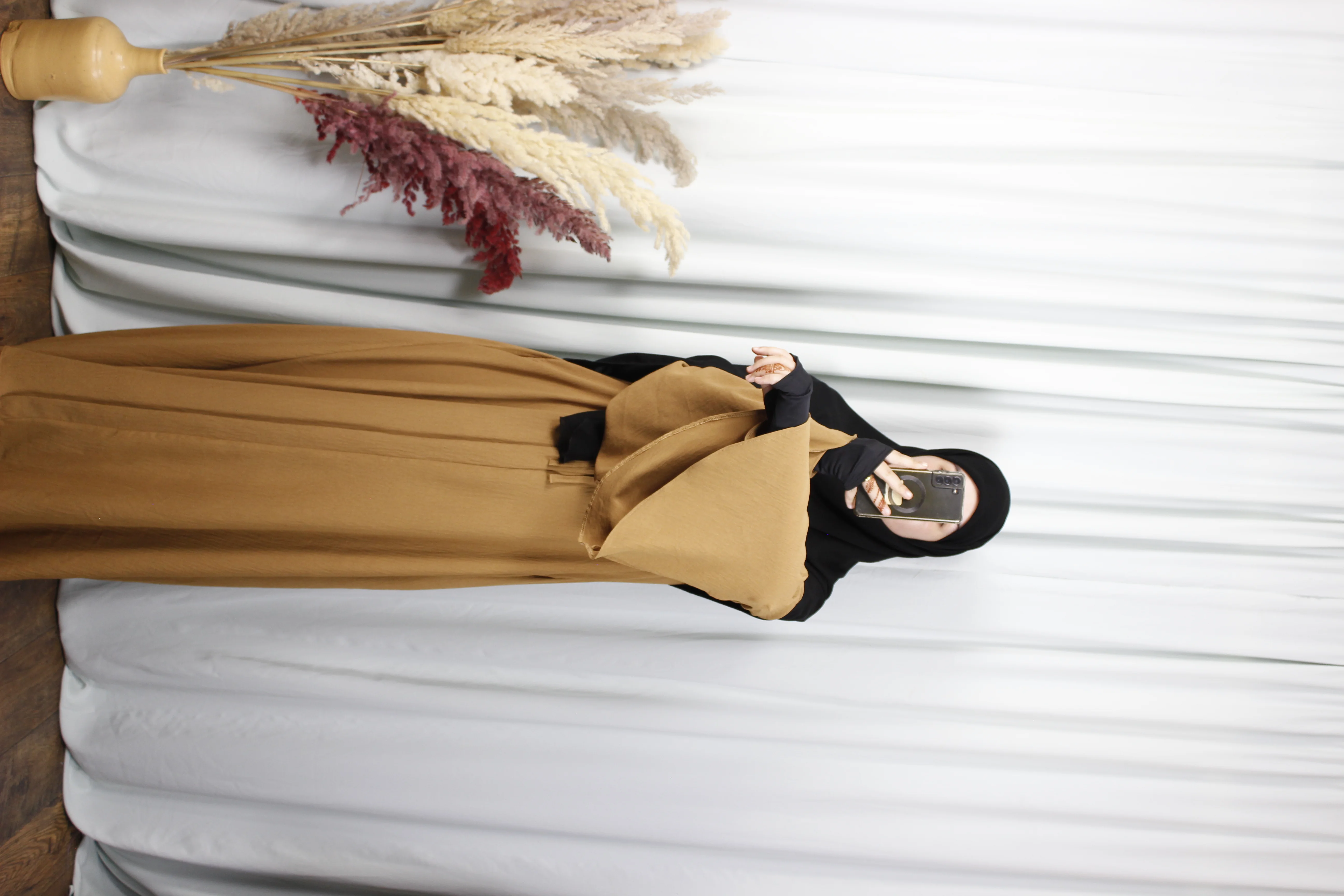 عباية إلهام – ثوب كريب مكرش