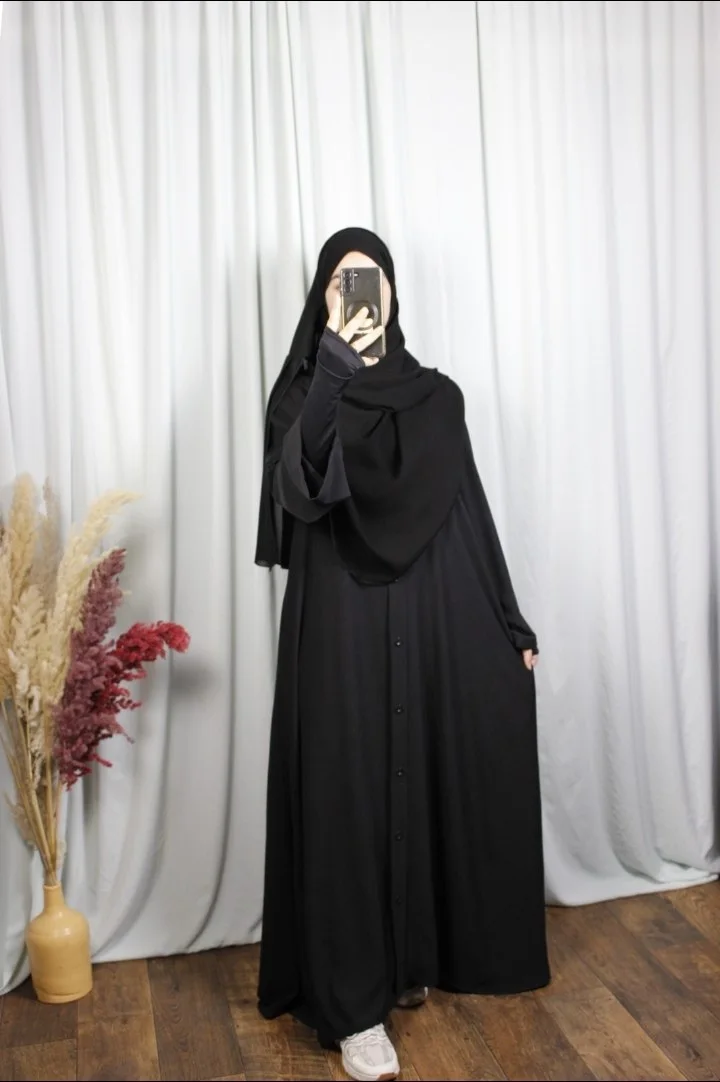 عباية شدى – ثوب كريب مكرش ممتاز