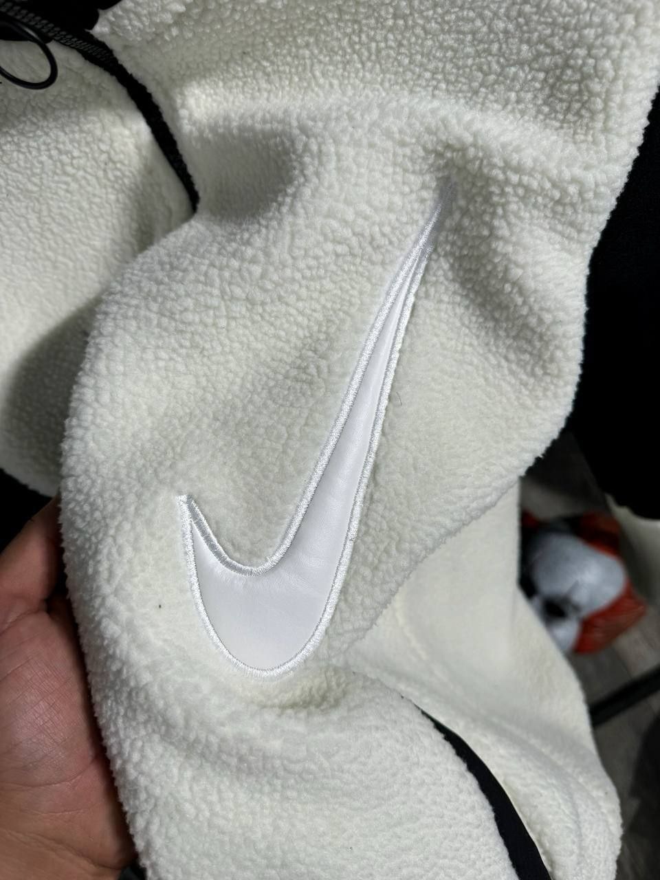 كاشميرة نايكي CASHMERE NIKE
