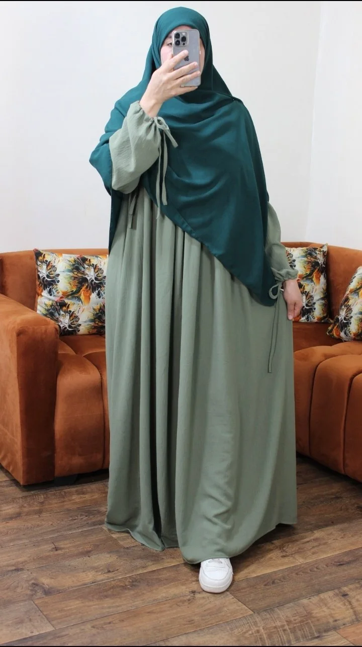 عباية سيلين – ثوب كريب مكرش ممتاز