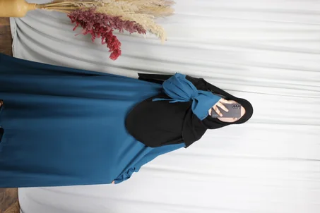 عباية فرح – ثوب كريب روزا ممتاز (النسخة الممتازة)