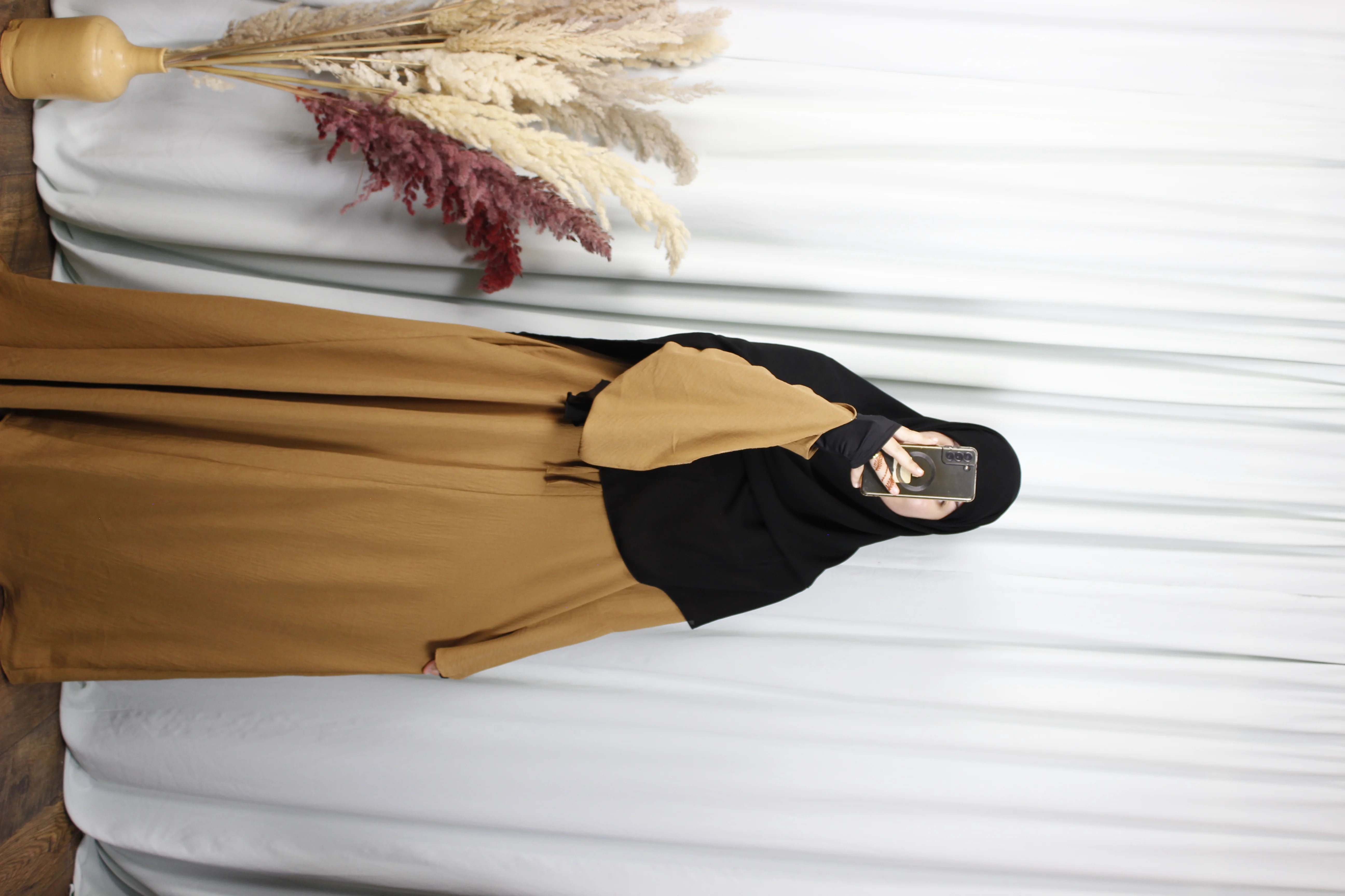 عباية إلهام – ثوب كريب مكرش