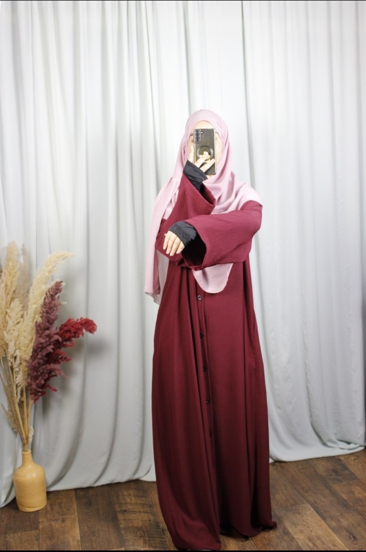 عباية شدى – ثوب كريب مكرش ممتاز