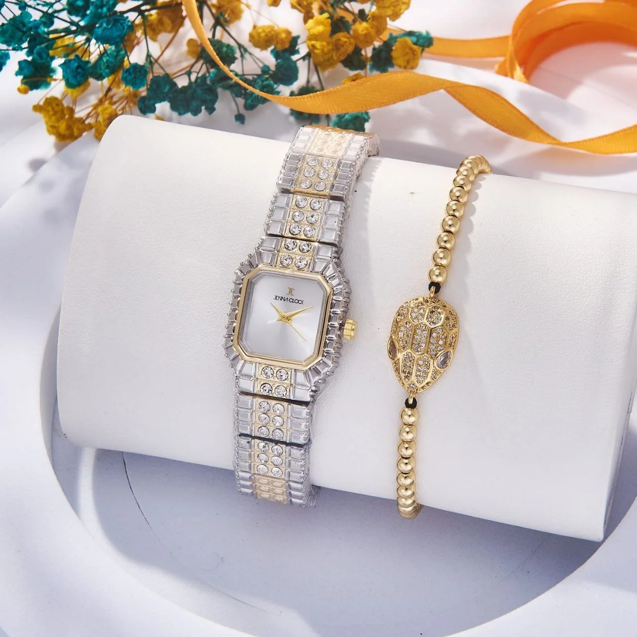 Montre Femme Inoxydable Argentée avec Strass – Élégance & Raffinement