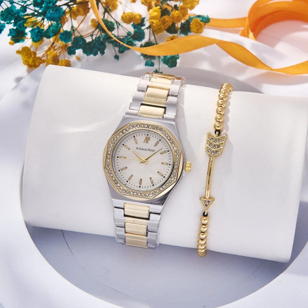 Montre Femme Inoxydable Argentée avec Strass – Élégance & Raffinement