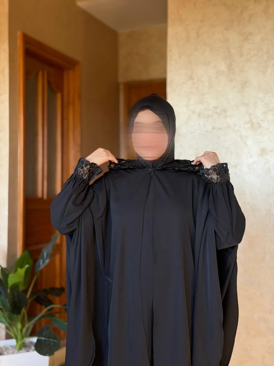 إسدال "نور الهدى": أناقتك المحتشمة... من الصلاة إلى الخروج!